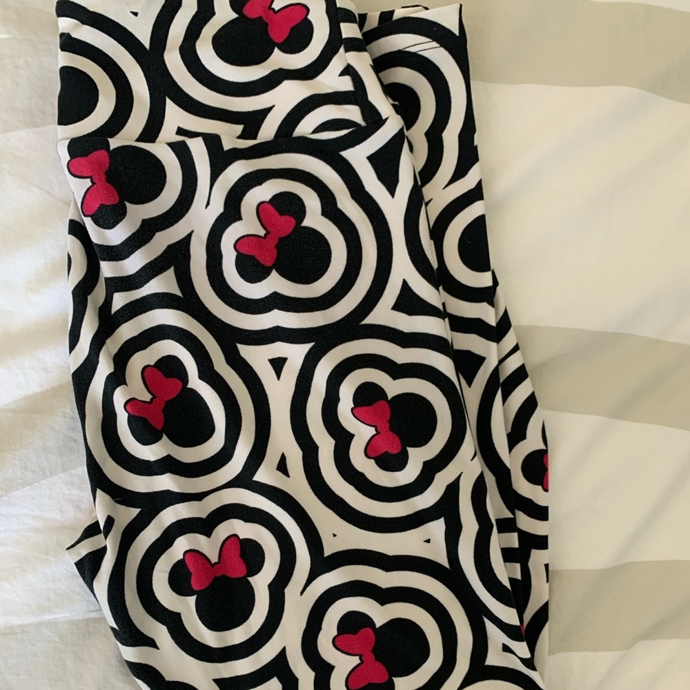 Lularoe Minnie leggings size OS! Only worn once!